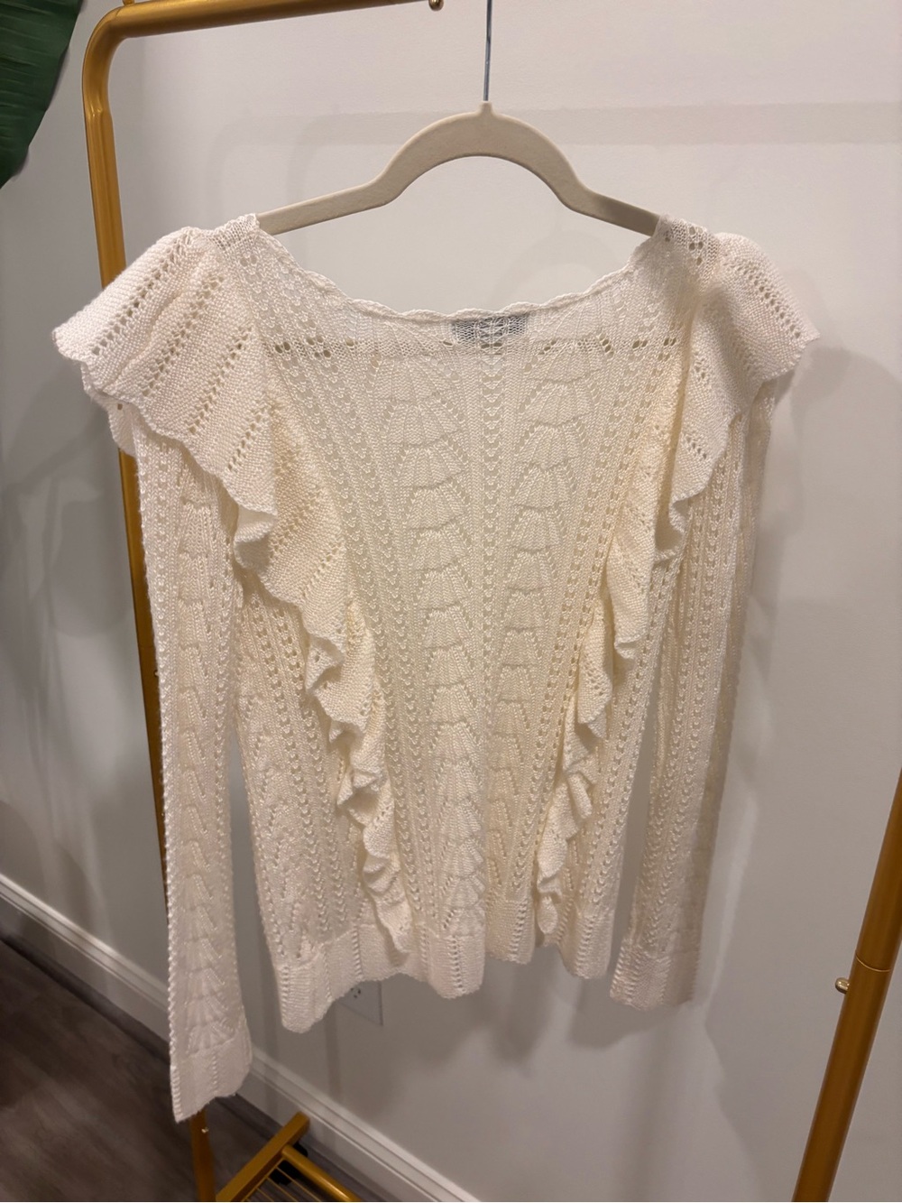 Pink Thread Ivory Sweater - Picture 4 of 5
